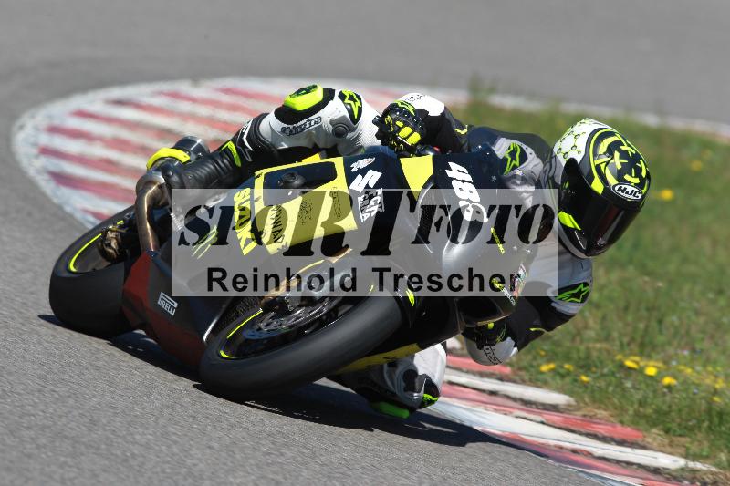 Archiv-2022/07 16.04.2022 Speer Racing ADR/Gruppe gelb/488